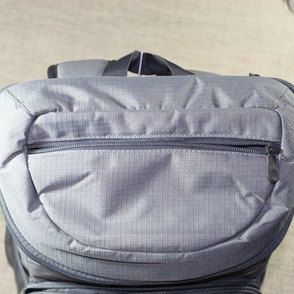 NWT Tourit 28L Cygnini 30 Can Cooler Backpack Insulated Light Grey - Picture 8 of 9